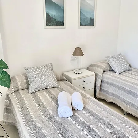 Apartman Teatinos Pool *