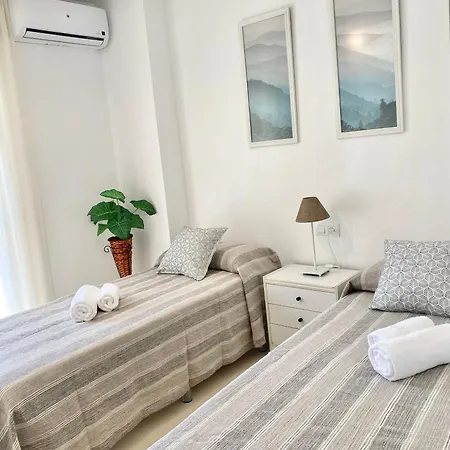 Teatinos Pool * 말라가