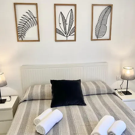 Apartment Teatinos Pool