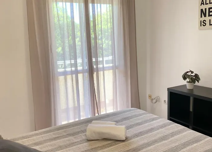 Teatinos Pool Apartment